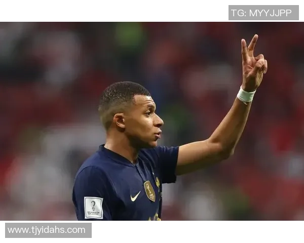 足球历史十大黑人球星排名及他们的伟大成就解析